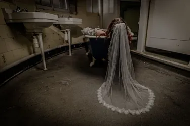 Bathrub Bride