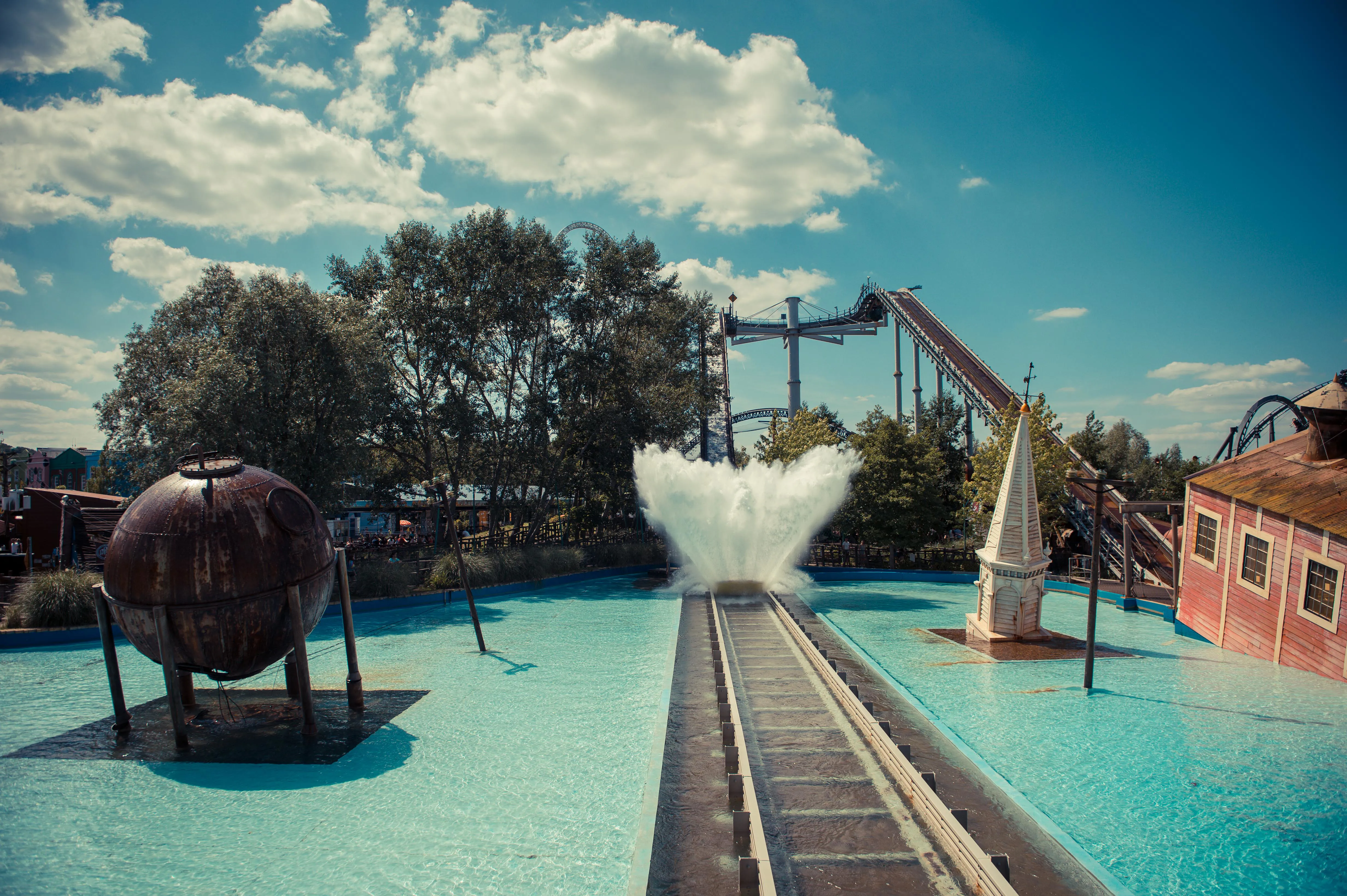 Tidal Wave at THORPE PARK Resort